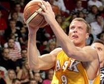 Viens no talantīgākajiem basketbolistiem atkal gūst nežēlīgu traumu