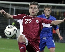 Futbolists Marians Pahars paziņo par futbolista karjeras beigām