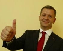 Slakteris savu angļu valodas prasmi uzskata par vienu no vērtīgākajām Latvijā