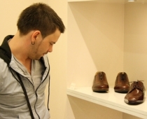 Busulis Eirovīzijā uzstāsies supersmalkos un dārgos itāļu apavos