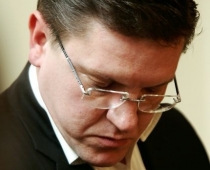 Kolēģi piemirst par Segliņa sveikšanu vārdadienā
