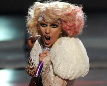 Lady GaGa MTV mūzikas video balvas pasniegšanas laikā „noasiņojusi” FOTO+VIDEO