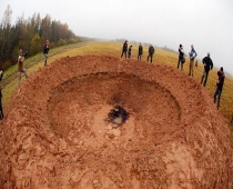 Vai Mazsalacas "meteorīts" patiesībā ir cilvēku radīts viltojums ?